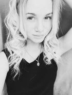 Lesbian call girl Maria is waiting for ladies