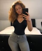 Lesbian dating tips: hot lesbie on sexobeirut.com for LBP 500 per hour