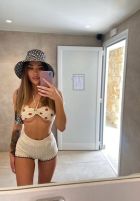 escort Daphne — pictures and reviews