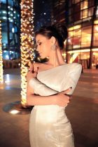 Indian call girl in Beirut: weight: 79 kg, height: 179 cm