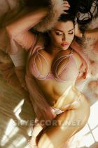 Suri, +961 38 596 066 Latex woman Suri for BDSM dating