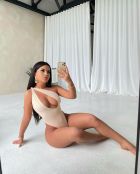 Sweet Beirut black slut (weight: 44 kg, height 153 cm)