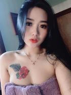 The best woman among the girls lebanon has in store - Flora