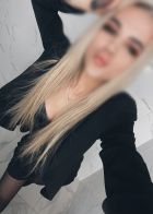 Violetta, +961 78 803 922 Violetta escorts local men and tourists in Beirut