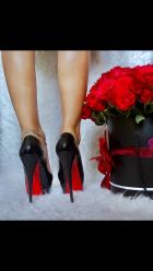 Look through escort pictures of Finley on sexobeirut.com