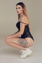 Paisley — prostitute for high class service in Beirut 