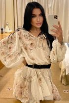  Nia escorts local men and tourists in Beirut