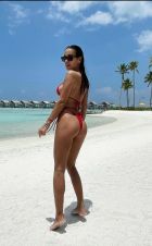 Beirut massage service offered by hooker Yolanda