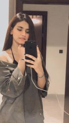 Mega busty escort in Beirut (74 kg; 176 cm)