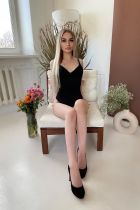 Ileana, height: 157, weight: 50