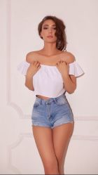 One of the kinkiest eastern escorts - Katrina will make a blowjob for LBP 400