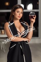 Busty escort in Beirut: Jenna works 24 round the clock