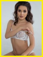 Lots of kissing and cuddling with Beirut asian escort Shirley