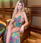 Desiree, +961 38 422 879 Arab escort in Beirut is waiting for your call at +961384228798