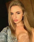 Professional escort from lesbian hooker Udele