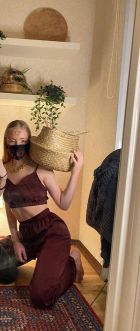 Erotic massage in Beirut from Lola. Price: LBP 500 per hour