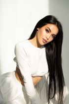 Beirut female escort can suck for 400