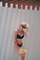 One of the sexiest babes of Beirut - Lana will be yours for LBP 200