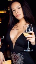 BDSM escort in Beirut: Zoyaa will punish you